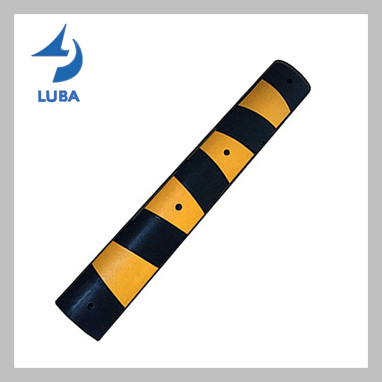 1830mm 2 Channel Rubber Road Speed Bump